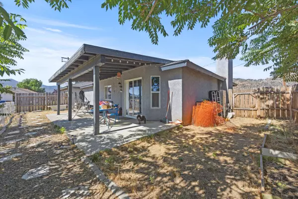 Tehachapi, CA 93561,20600 Ridgecrest DR