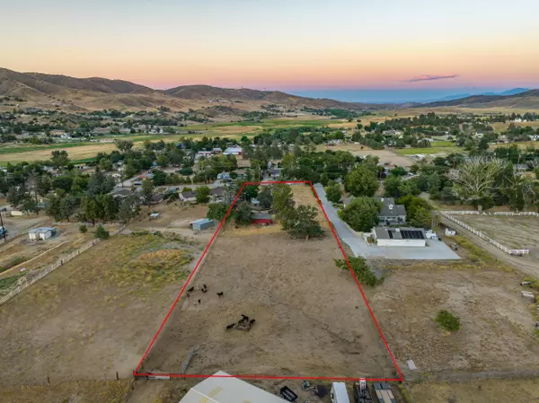 Leona Valley, CA 93551,40109 W 90th ST