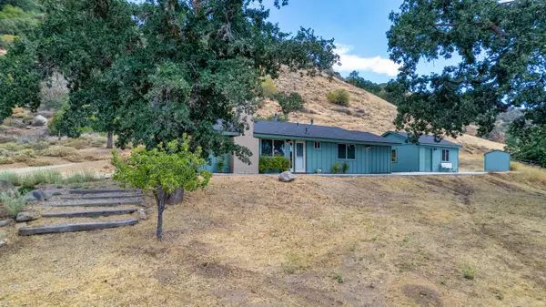 Tehachapi, CA 93561,23880 Coyote CT