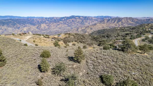 Tehachapi, CA 93561,25251 Jacaranda DR