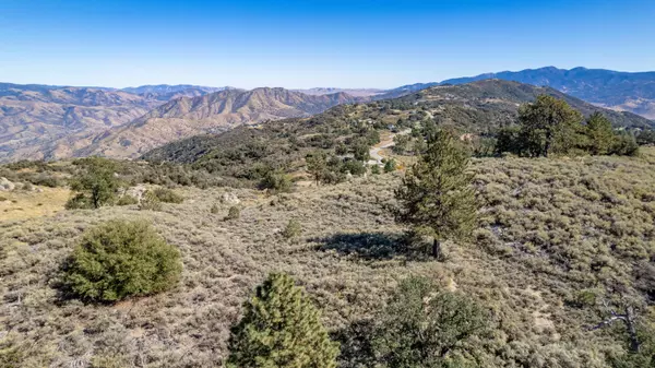 Tehachapi, CA 93561,25251 Jacaranda DR