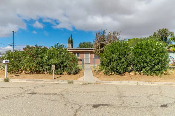 Mojave, CA 93501,3187 Gregory DR