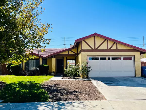 1658 Lauterbach ST, Lancaster, CA 93535