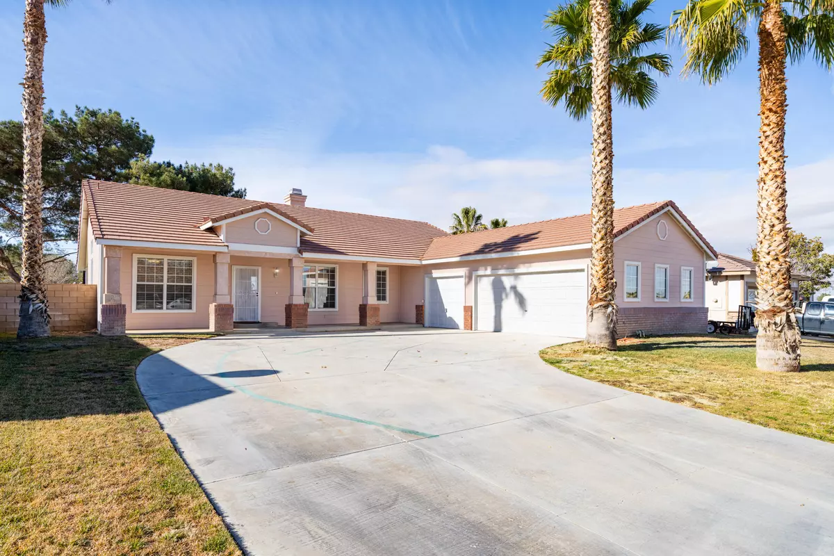 Lancaster, CA 93536,43349 Shady Hollow LN