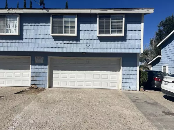 Lancaster, CA 93536,5033 W Ave L-10 #11