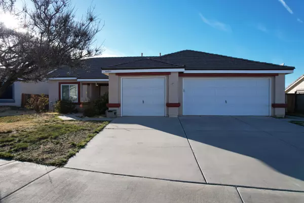 42011 Summer LN, Lancaster, CA 93536