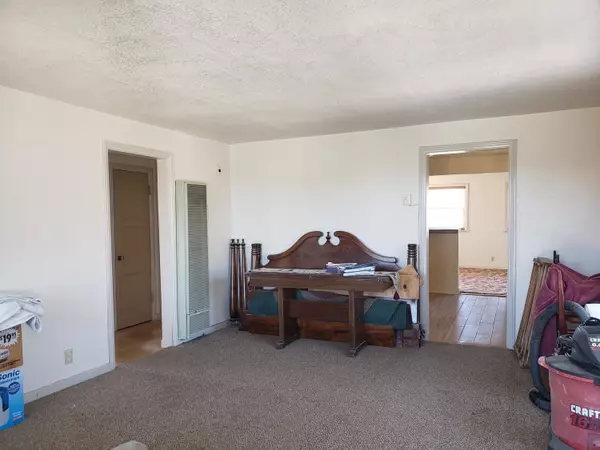 Mojave, CA 93501,15845 & 15855  O ST