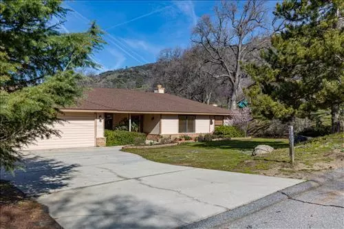 Tehachapi, CA 93561,24401 Hart DR