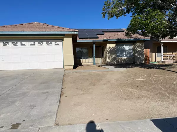 2448 Tierra CT, Rosamond, CA 93560