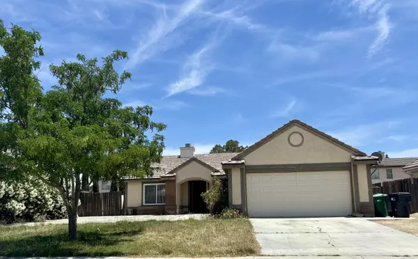 37038 Sylvan ST, Palmdale, CA 93552