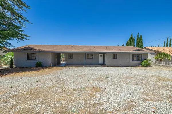 13215 E Avenue W 11, Pearblossom, CA 93553