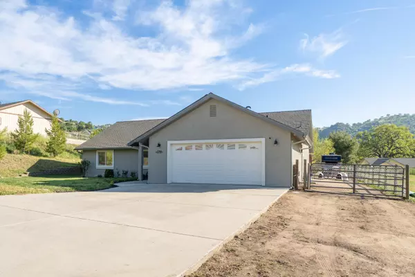 Tehachapi, CA 93561,17861 Cavalcade PL