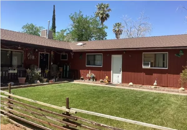 12730 E Avenue V14, Pearblossom, CA 93553