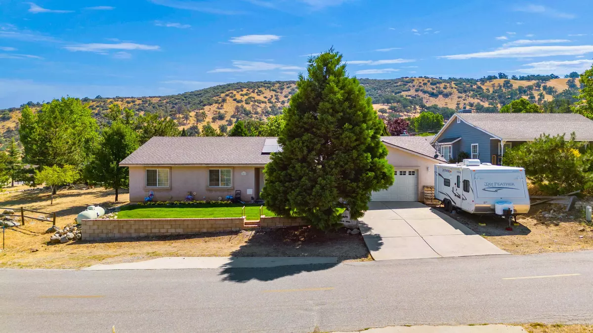 Tehachapi, CA 93561,18270 Basil DR