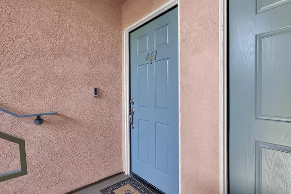 Canyon Country, CA 91387,18107 Erik CT #461