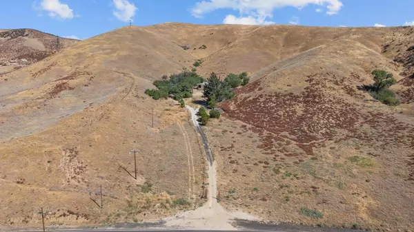 Lake Hughes, CA 93532,13113 Johnson RD