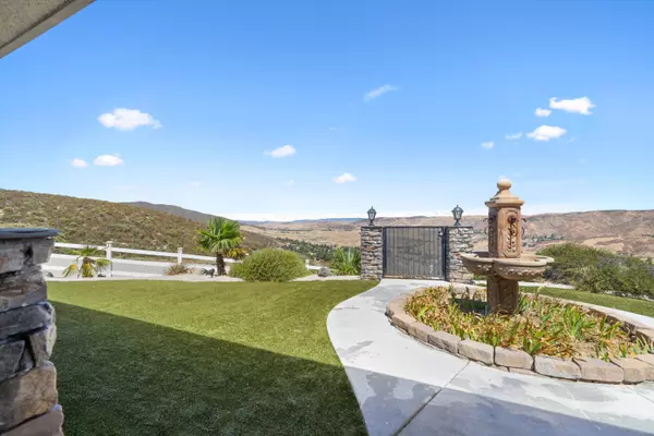 Leona Valley, CA 93551,39900 W 95th ST