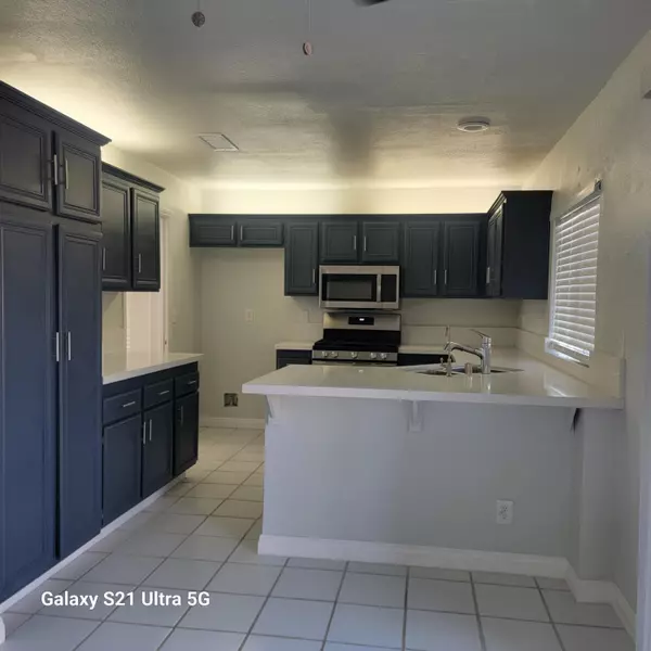 Palmdale, CA 93552,38635 E Palms Place