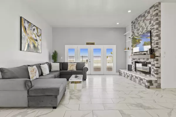 Palmdale, CA 93551,40310 Maestro LN