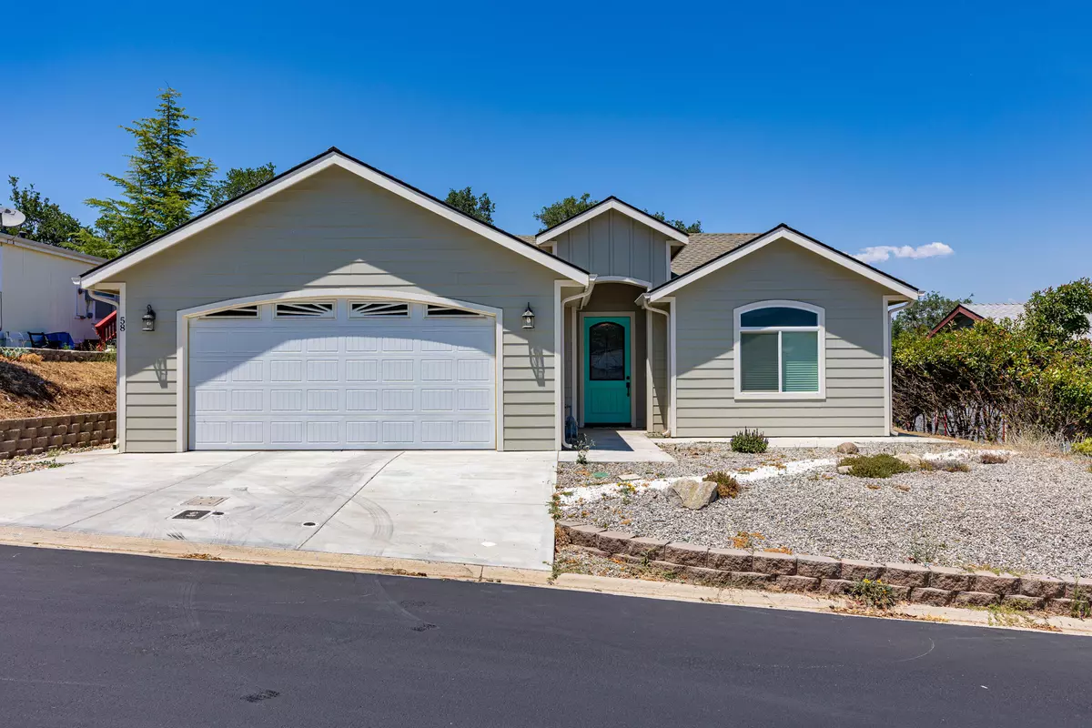 Tehachapi, CA 93561,21276 White Pine DR