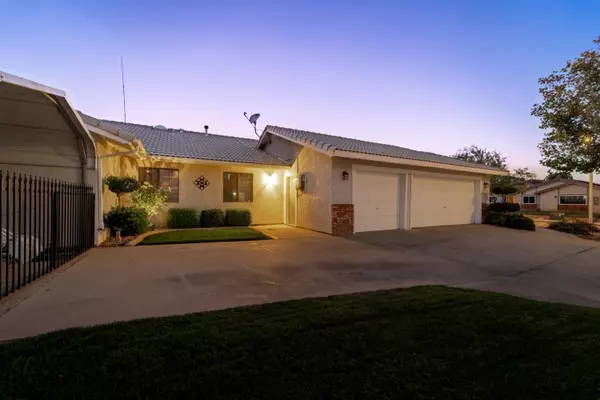 Lancaster, CA 93536,6022 Lilac CIR