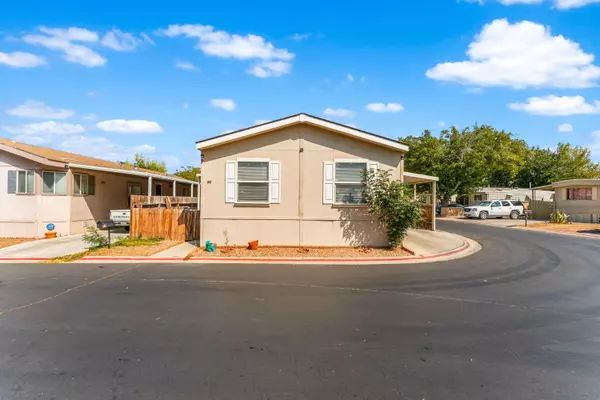 3524 E Ave R #71, Palmdale, CA 93550