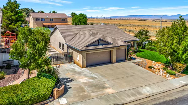 Lancaster, CA 93536,42355 Ridge View DR