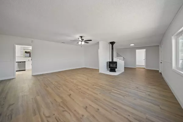 Pearblossom, CA 93553,13336 E Avenue W8