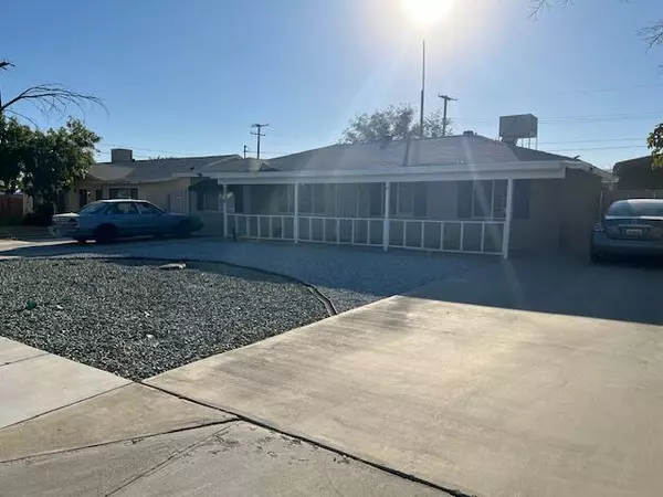 Rosamond, CA 93560,3319 Glendower ST