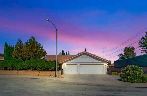 4639 W Avenue M-9, Lancaster, CA 93536