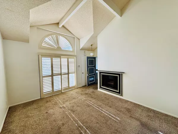 Santa Clarita, CA 91351,26758 Claudette ST #428