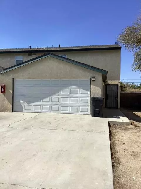 2513 Desert ST #C, Rosamond, CA 93560