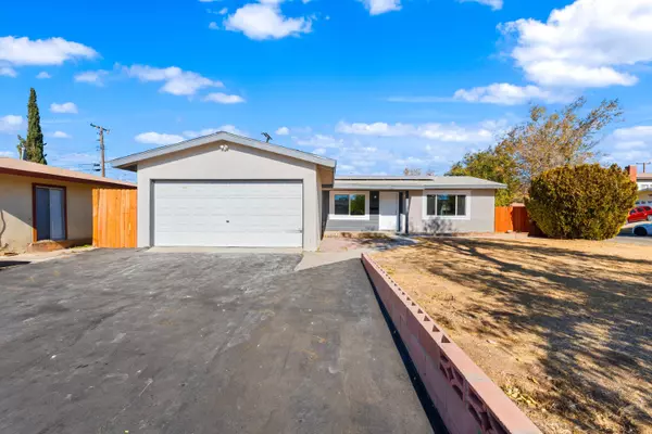 437 Lightcap ST, Lancaster, CA 93535