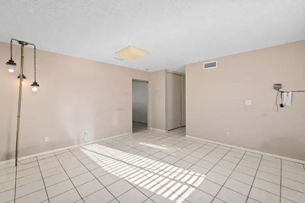 Lancaster, CA 93536,3501 W Avenue K13