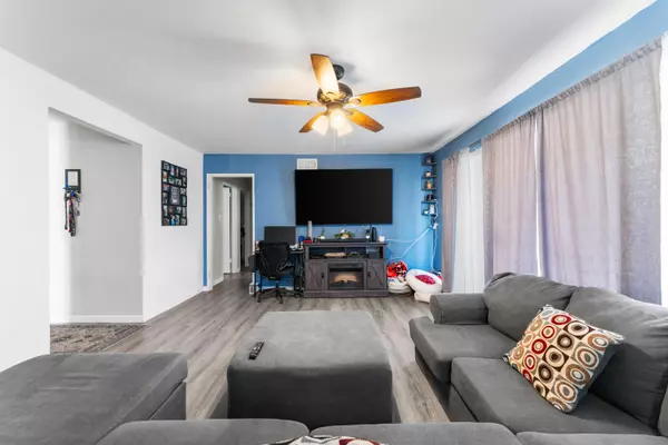 Rosamond, CA 93560,3436 Glendower ST