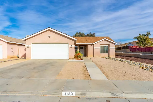 1133 Barrington AVE, Rosamond, CA 93560