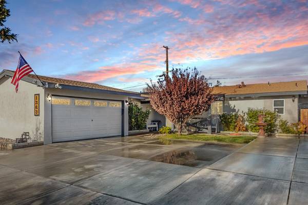 1363 Indian Sage RD, Lancaster, CA 93534