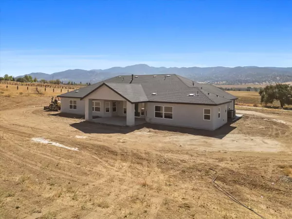 Tehachapi, CA 93561,23400 Johnson CT