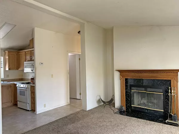 Lake Elizabeth, CA 93532,43060 Monacan PL