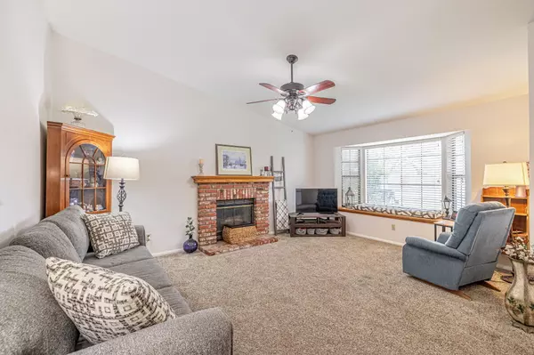 Lancaster, CA 93536,2729 W College Park DR