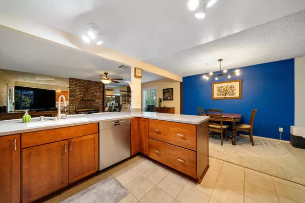 Lancaster, CA 93536,42709 W 40th ST