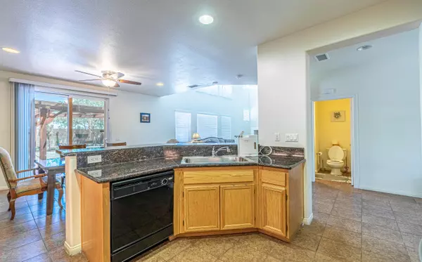 Lancaster, CA 93535,43660 E 32nd ST