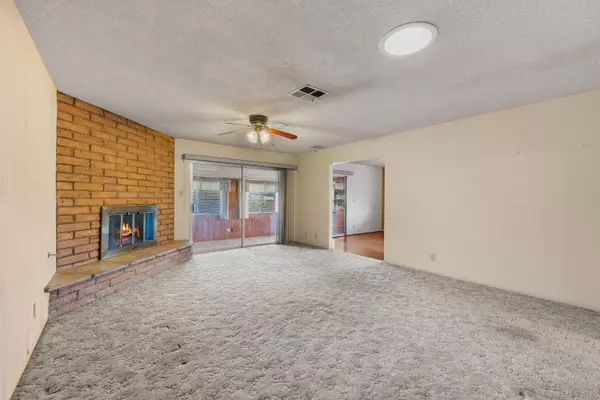 Lancaster, CA 93536,4735 W Ave L-2