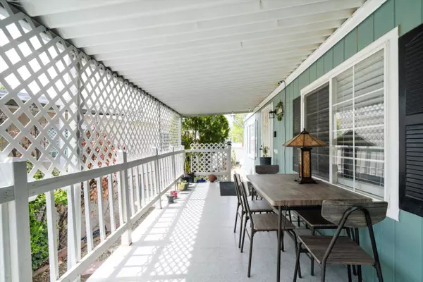 Rosamond, CA 93560,4209 W Rosamond Blvd BLVD #115