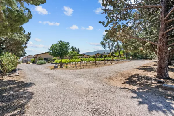Leona Valley, CA 93551,39662 W 86th ST