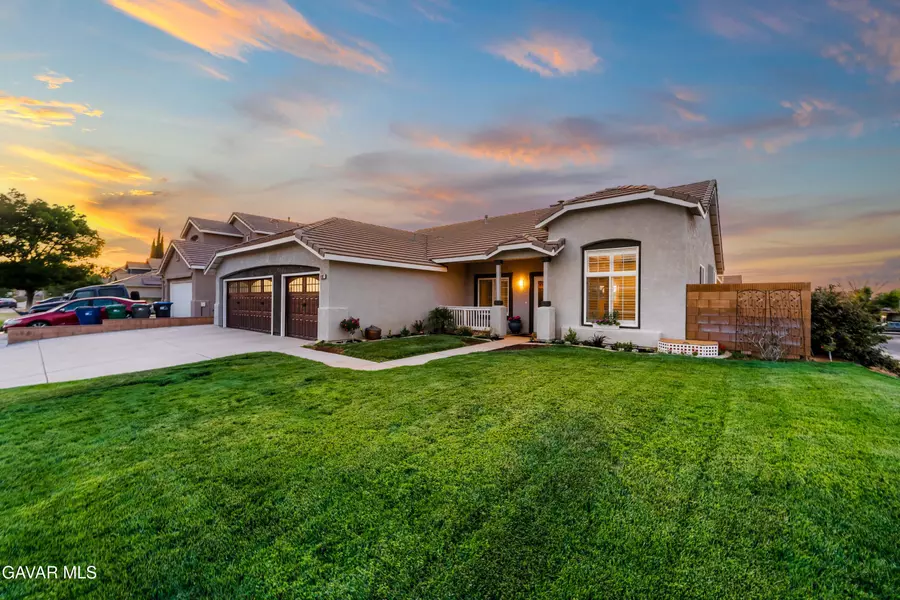 6107 Quail Ridge LN, Lancaster, CA 93536