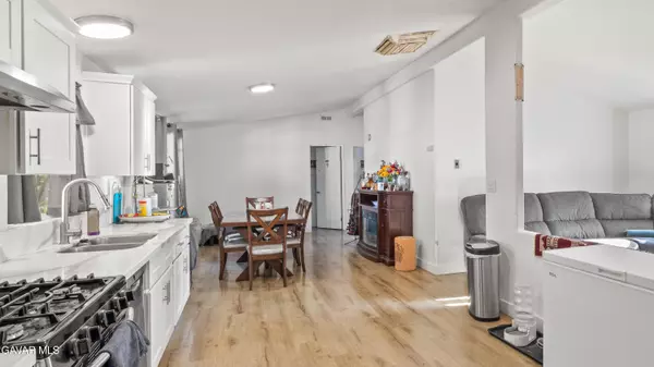 Palmdale, CA 93550,3524 E Ave R #236