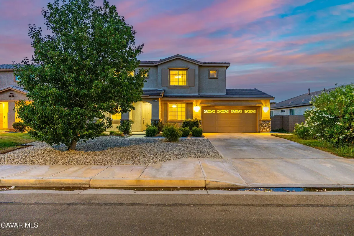 Lancaster, CA 93536,5833 W Avenue J13
