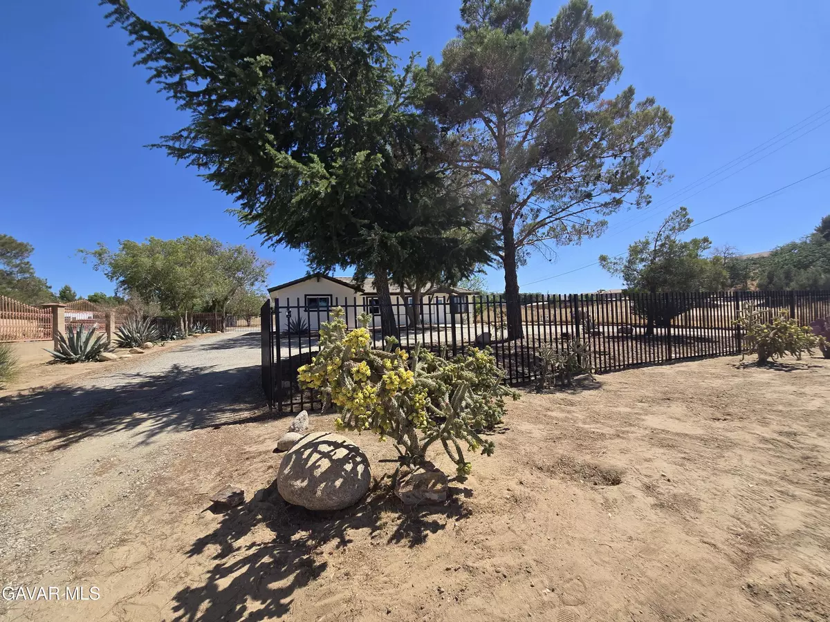 Palmdale, CA 93552,4102 Pearblossom HWY