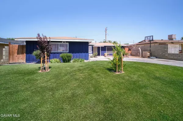 Lancaster, CA 93535,43926 E Third ST